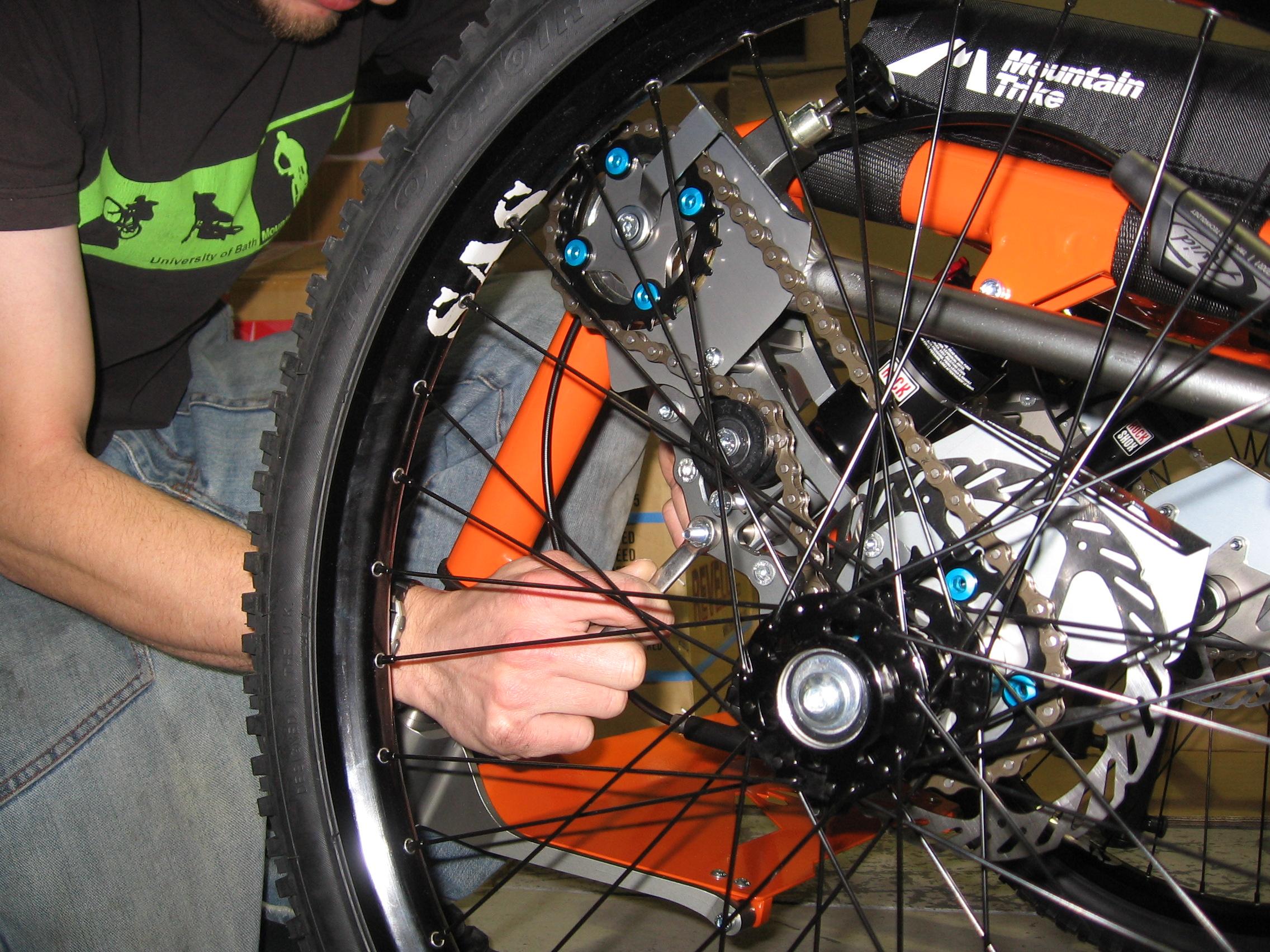 How To: Remove Mountain Trike lever drives and re-assemble 