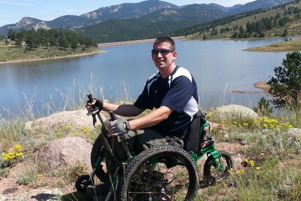 Exploring Colorado, USA thanks to his Mountain Trike off road wheelchair